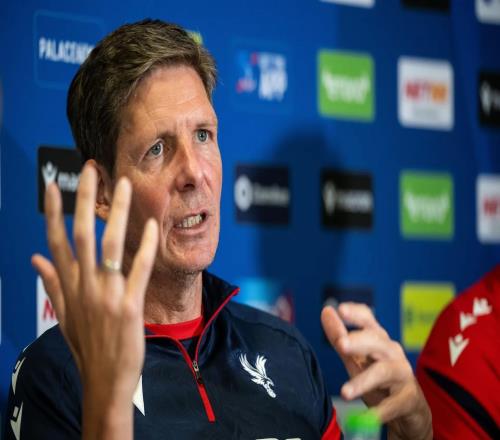 格伊的未来格拉斯纳：我不清楚，由俱乐部做决定