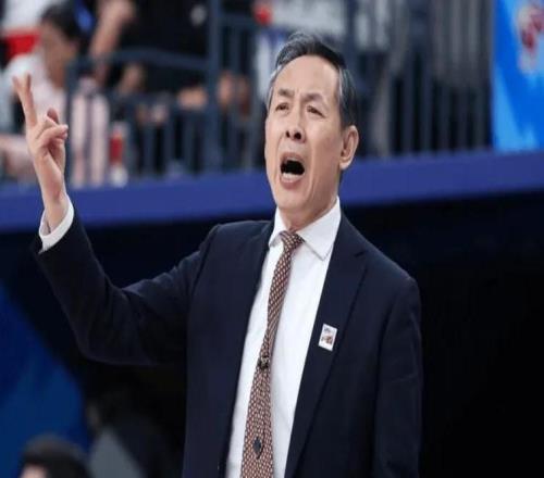 胜江苏发布会！许利民多次点出自我问题，曝斯佩尔曼肌肉不适！