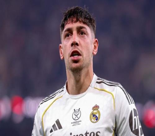 阿隆索自寻死路！巴尔韦德创造历史，皇马21复仇马竞决赛战巴萨