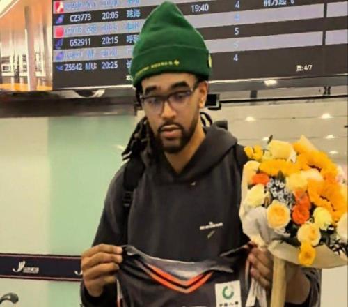 山东男篮欲夺杯赛季军，新外援火速驰援首秀在即