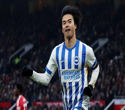 日本国脚举“战犯”头像，引爆全球怒火