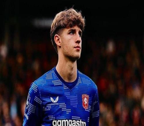 直接家访，世体：巴萨派人去荷兰小将奈斯塔德家中劝说其加盟