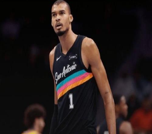 出战8分钟，狂砍25分3篮板，文班亚马有望打破张伯伦的100纪录