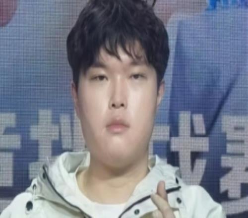 媒体人谈Bin割双眼皮：不知道受了什么刺激，突然一下容貌焦虑了