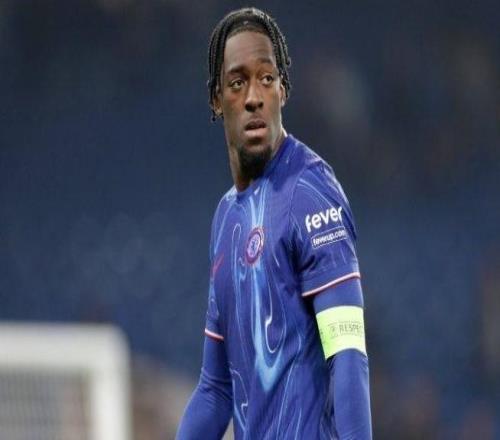 天空：西汉姆联为迪萨西提交了交易表，转会接近完成