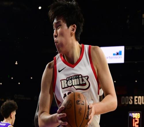 杨瀚森被召回也没机会队记：他能打爆蒂米但NBA赛场没有蒂米