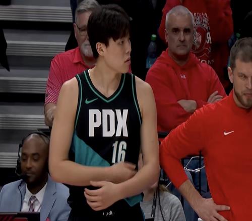 NBA战况：开拓者大胜+杨瀚森4分，掘金险胜快船，火箭绝杀太阳