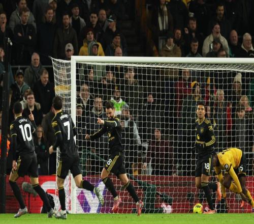 争四格局大乱，曼联3场不败，积分追平切尔西，与欧冠区只差1分