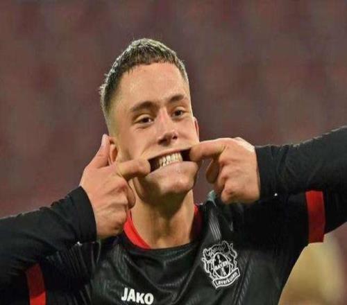 森德罗斯觉得京多安留队有好处，维尔茨在英超的初期有点艰难