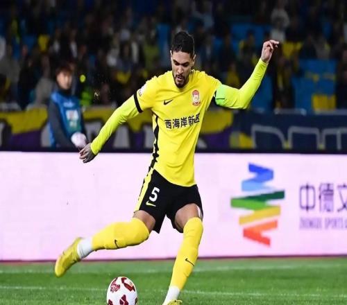 泰山队冬窗第一枪：报价同省对手的后防核心，选择里切利意欲何为