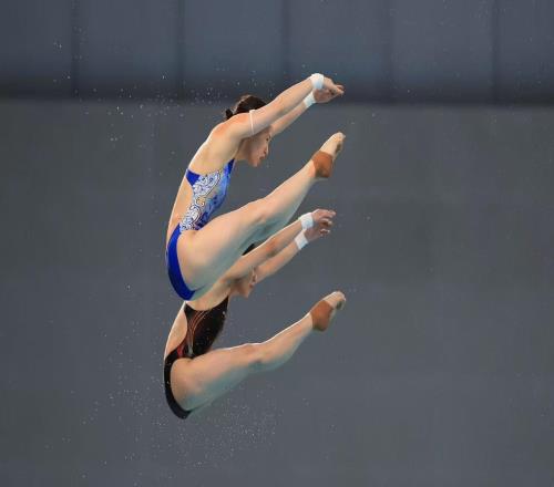 重回“水立方”，陈芋汐将搭档卢为首战国际赛场