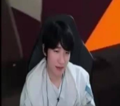 peanut评价BLG32BFX：两个队都很奇怪