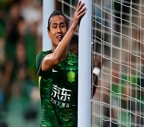 张玉宁和北京球迷的冲突，撕下了中国男足最温柔的“伪装”
