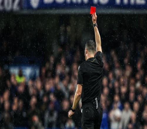 切尔西本赛季英超已领到5张红牌，队史仅次于200708赛季