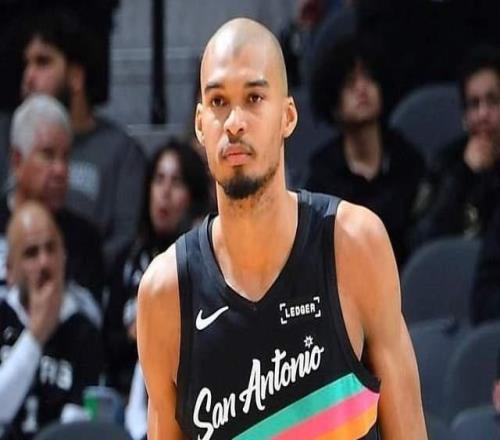 16分逆转！文班仅21中5，谢泼德21+4天神下凡，火箭迎来期待结局