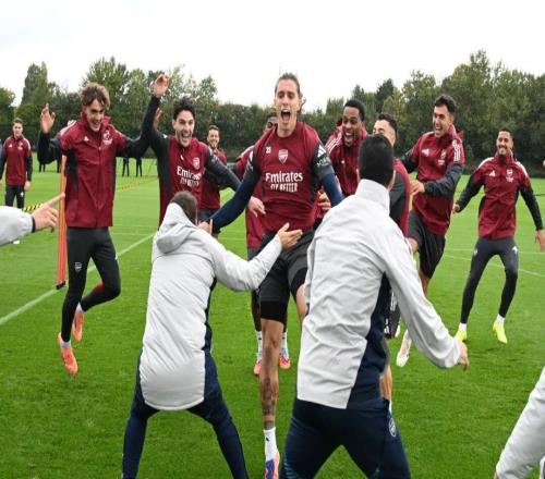 英超欧冠双榜领跑，阿森纳拒绝重蹈覆辙