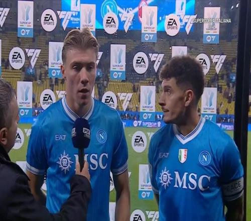 霍伊伦：对我们来说，这是争取赢得一座奖杯的好机会