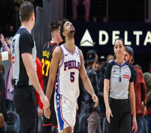 搞笑，NBA裁判集体批评76人队解说员不了解后场违例规则