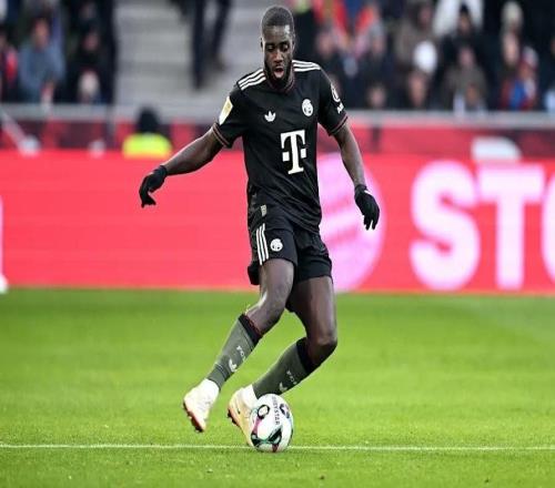 记者：于帕梅卡诺即将与拜仁续约，税前年薪达2000万欧元