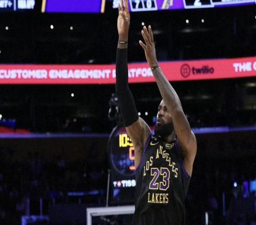 前骑士球员香珀特：詹姆斯是NBA的“ChatGPT”